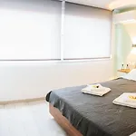 Maisonette Golos